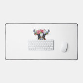 Koe bekroond met bloemen Classic T-Shirt Bureaumat (Keyboard & Muis)