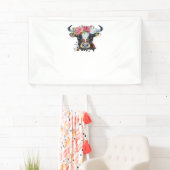 Koe bekroond met bloemen Classic T-Shirt Spandoek (Insitu)