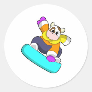 Koe bij Snowboarding met Snowboard Ronde Sticker