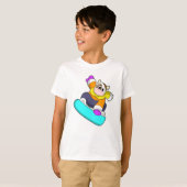 Koe bij Snowboarding met Snowboard T-shirt (Voorkant volledig)