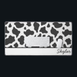 Koe Dierenprint Aangepaste Cursieve Naam Bureaumat<br><div class="desc">Dit is een Koe Animal Print Custom Cursive Name Desk Mat!</div>