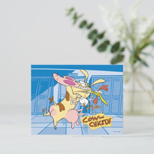 Koe en Chicken Hug Graphic Briefkaart (Staand voorkant)