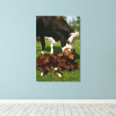 Koe en pasgeboren kalveren canvas afdruk (Insitu (Houten vloer))