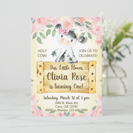 Koe en rozen meisje 1 eerste verjaardag Uitnodigin Kaart (Staand voorkant)