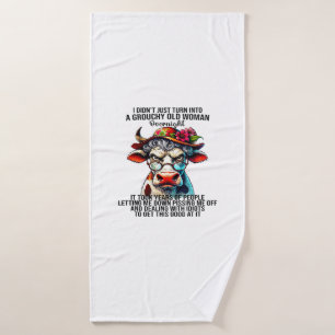 Koe, ik ben niet zomaar een ouwe vrouw geworden badhanddoek