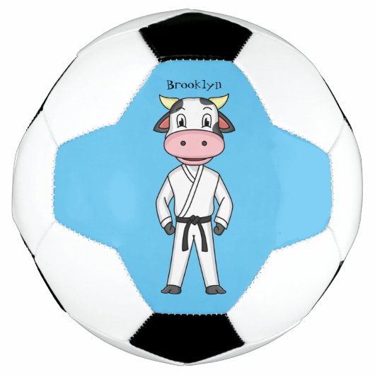 Koe in kung fu suit cartoon voetbal (Voorkant)