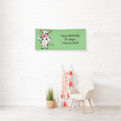 Koe met baby flesje cartoon spandoek (Insitu)