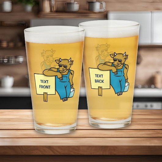 Koe met bord glas