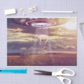 Koe ontvoerd door Aliens Fantasy Art Tissuepapier (Craft)