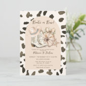 Koe Patroon Westerne Laarzen of Bow Gender Reveal Kaart (Staand voorkant)