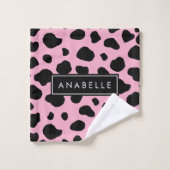 Koe Print, Koe Vlekken, Roze Koe, Jouw naam Bad Handdoek (Wasdoekje)