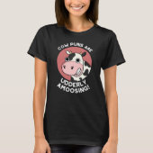 Koe Puns Udderly Amoosing Funny Animal Pun Dark BG T-shirt (Voorkant)
