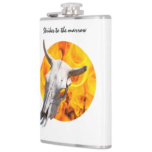 Koe schedel en vuur heupfles (Links)