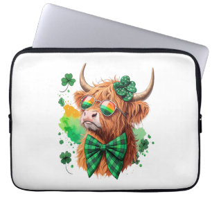 Koe uit de Hooglanden St Patrick’s Png, Gelukskoeb Laptop Sleeve