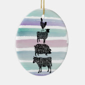 koe varkensvlees snijdt kleine stukjes keramisch ornament (Rechts)