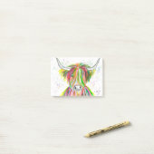 Koe waterverf van regenbooghoogland post-it® notes (Op bureau)