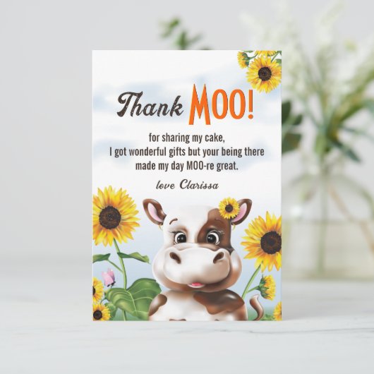 Koe Zonnebloemmeisje Eerste verjaardag Bedankkaart (Staand voorkant)