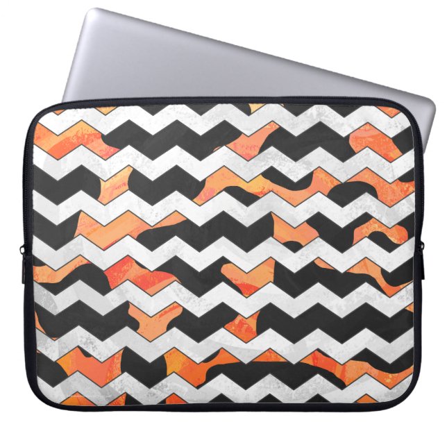 Koe, zwart en Oranje, Chevron Print Laptop Sleeve (Voorkant)