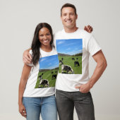 Koeien die grazen in een groen veld t-shirt (Unisex)