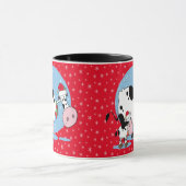 Koeien van het land met kerstmanden op rood mok (Midden)