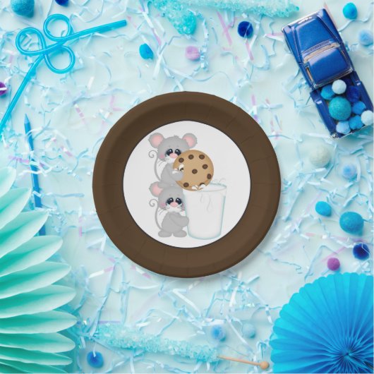 Koekjes en bord van melkmuizen (Feest)