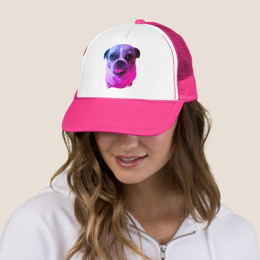 Koekjesbonhaar (roze) trucker pet (In situ)