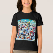 Koel af, heb wat plezier - Penguin Snowball Fight Tri-Blend Shirt (Voorkant)