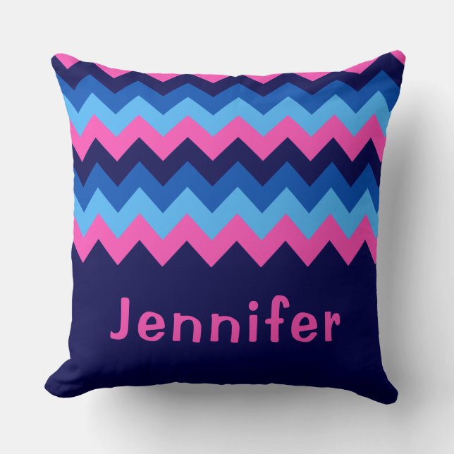 Koel Blauw Roze Chevron Monogram Groot Sierkussen (Voorkant)