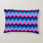 Koel Blauw Roze Chevron Patroon Accent Kussen (Achterkant)