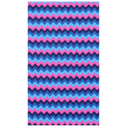 Koel Blauw Roze Chevron Patroon Groot Tafelkleed (Voorkant)