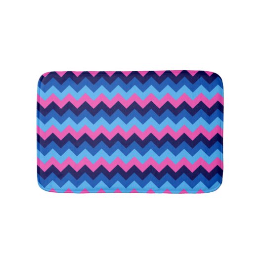 Koel Blauw Roze Chevron Patroon Kleine Badmat (Voorkant)