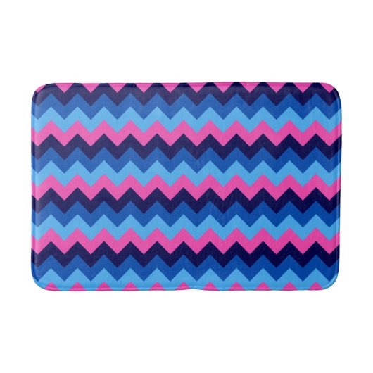 Koel Blauw Roze Chevron Patroon Middelgrote Badmat (Voorkant)