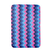 Koel Blauw Roze Chevron Patroon Middelgrote Badmat (Voorkant Verticaal)