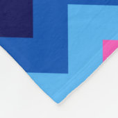 Koel Blauw Roze Chevron Print Medium Fleece Deken (Hoek)