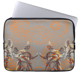 Koel collage van sculpturen en oranje cirkels laptop sleeve