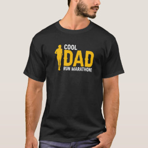 Koel DAD run marathons Geweldige Runner voor DADS T-shirt