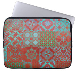 Koel-, driedubbele Egeïsche tegels in rood en blau Laptop Sleeve