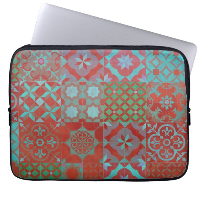 Koel-, driedubbele Egeïsche tegels in rood en blau Laptop Sleeve (Voorkant)