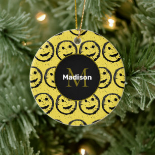 Koel gelukkig lachend gezicht patroon geel Monogra Keramisch Ornament