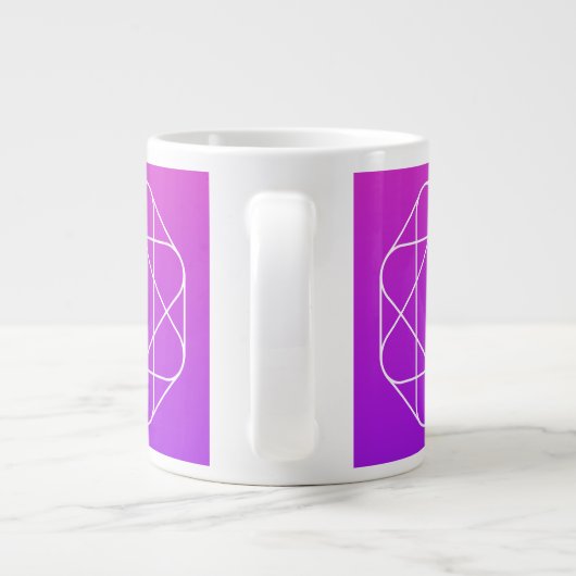 Koel Geometrisch Monogram | Magenta Paars Violet Grote Koffiekop (Achterkant)