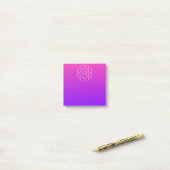 Koel Geometrisch Monogram | Magenta Paars Violet Post-it® Notes (Op bureau)
