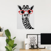 Koel Giraffe in Giraffe met rode glazen Tekening A Poster (Thuiskantoor)