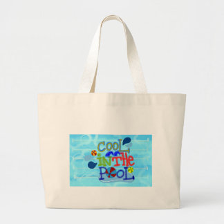 Koel in het zwembad grote tote bag