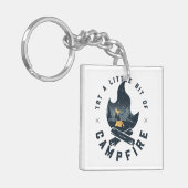 Koel kampeerkampvuur onder het staargebergte sleutelhanger (Voorkant Links)