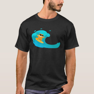 Koel Kat Op Surfplank Die Golf Rijdt Premium T-shirt