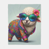 Koel lamsvlees in een kleurrijk pak fleece deken (Voorkant)