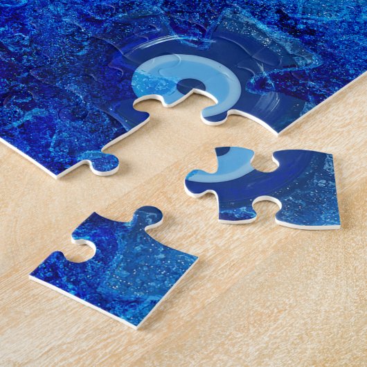 Koel, moderne digitale kunst van blauw boze oogpat legpuzzel (Zijkant)