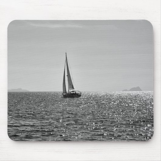 Koel moderne foto van zeilboot in de zomer muismat (Voorkant)