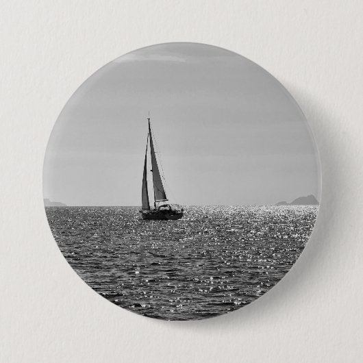 Koel moderne foto van zeilboot in de zomer ronde button 7,6 cm (Voorkant)