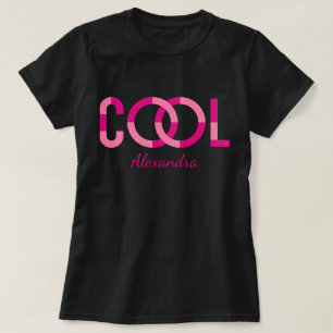 Koel Moderne roze typografie Persoonlijke naam T-shirt